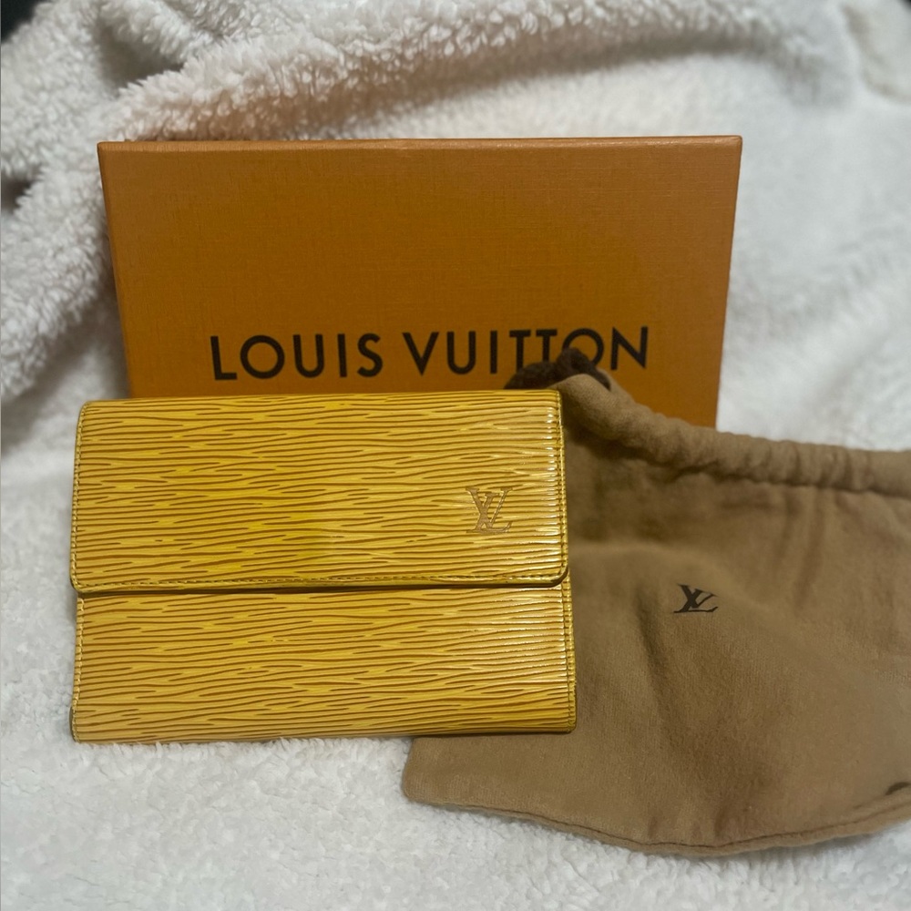 Louis Vuitton Mustard Yellow Epi Leather Wallet